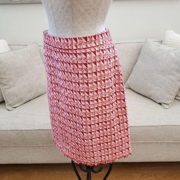 Ann Taylor Fringe Tweed A-Line Skirt - size 14 in Red - Picture 4 of 11